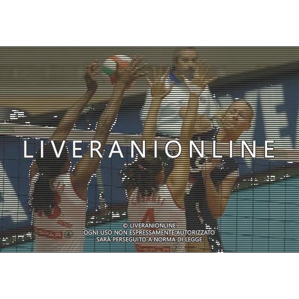 TORINO 23/10/05 FINDOMESTIC SUOER CUP FEMMINILE BIGMAT KERAKOLL CHIERI NELLA FOTO PACHALE HANKA PH GIGI ARCAINI AG.ALDO LIVERANI