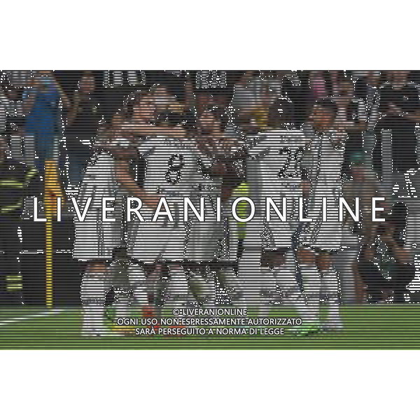 Torino 15.08.2022 Allianz Stadium ©Manuela Viganti/Agenzia Aldo Liverani Juventus vs Sassuolo Campionato Calcio Serie A TIM 2022/2023 1a giornata Nella foto: esultanza juventus dopo il gol di dusan vlahovic ©Viganti/AGENZIA ALDO LIVERANI SAS