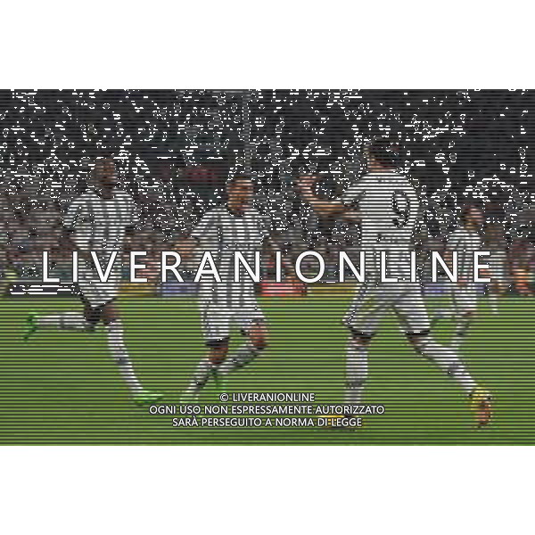 Torino 15.08.2022 Allianz Stadium ©Manuela Viganti/Agenzia Aldo Liverani Juventus vs Sassuolo Campionato Calcio Serie A TIM 2022/2023 1a giornata Nella foto: esultanza juventus dopo il gol di dusan vlahovic con angel di maria ©Viganti/AGENZIA ALDO LIVERANI SAS