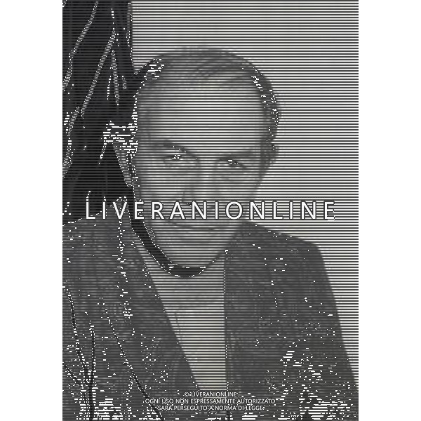 RETROSPETTIVA ENRICO MARIA SALERNO ATTORE NELLA FOTO ENRICO MARIA SALERNO NELL\'ANNO 1981 A TEATRO MILANO  AG ALDO LIVERANI SAS 