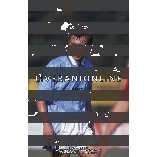 RETROSPETTIVA THOMAS DOLL CALCIATORE NELLA FOTO THOMAS DOLL CON LA MAGLIA DELLA LAZIO CALCIO AG ALDO LIVERANI SAS