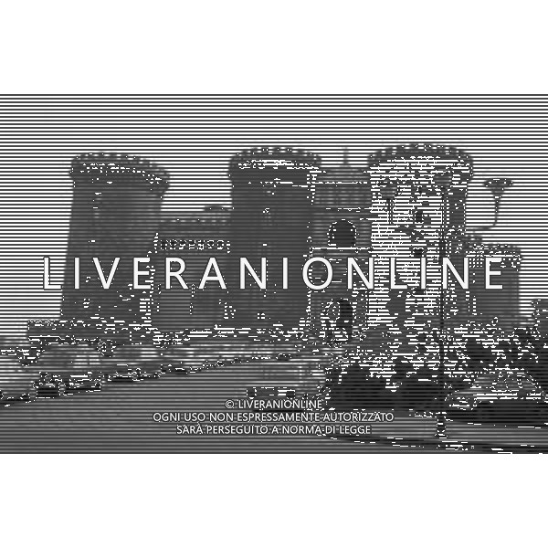 RETROSPETTIVA 1975 VEDUTE PANORAMICHE DELLA CITTA\' DI NAPOLI NELLA FOTO Vista del Castel Nuovo, conosciuto con il nome di Castello Maschio Angioino ©Archivio Giovanni Liverani/AGENZIA ALDO LIVERANI SAS