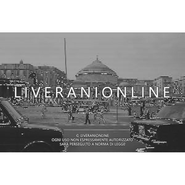 RETROSPETTIVA 1975 VEDUTE PANORAMICHE DELLA CITTA\' DI NAPOLI NELLA FOTO Vista della basilica reale pontificia di San Francesco di Paola, ubicata in piazza del Plebiscito ©Archivio Giovanni Liverani/AGENZIA ALDO LIVERANI SAS