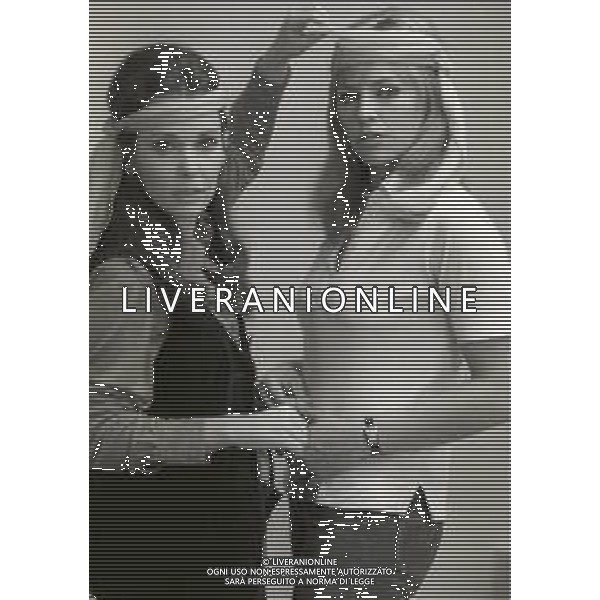 RETROSPETTIVA NATHALIE DELON PSEUDONIMO DI FRANCINE CANOVAS ATTICE NELLA FOTO NATHALIE DELON SUL SET DEL FILM “LE SORELLE“ IL 20-02-1969 CON Susan Strasberg AG ALDO LIVERANI SAS