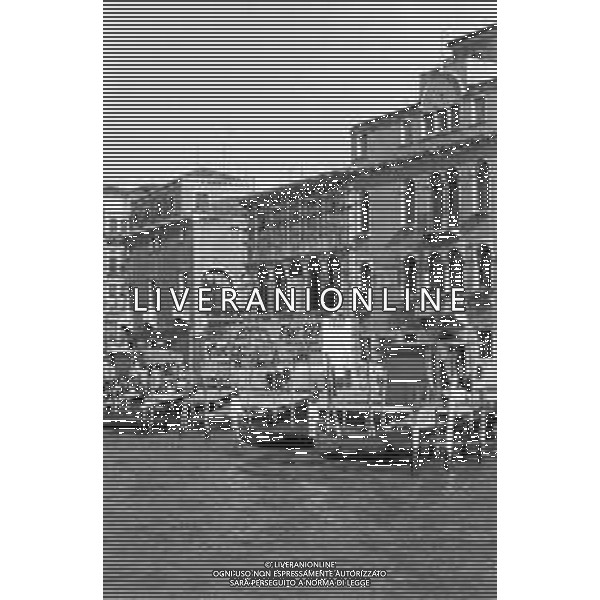 VEDUTE DELLA CITTA \' DI VENEZIA DURANTE IL RESTAURO DEL 1971 - RETROSPETTIVA NELLA FOTO IL PALAZZO ADOLDO SUL CANAL GRANDE ©Archivio Giovanni Liverani/AGENZIA ALDO LIVERANI SAS