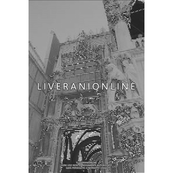VEDUTE DELLA CITTA \' DI VENEZIA DURANTE IL RESTAURO DEL 1971 - RETROSPETTIVA NELLA FOTO LA PORTA DELLA CARTA DI PALAZZO DUCALE ©Archivio Giovanni Liverani/AGENZIA ALDO LIVERANI SAS