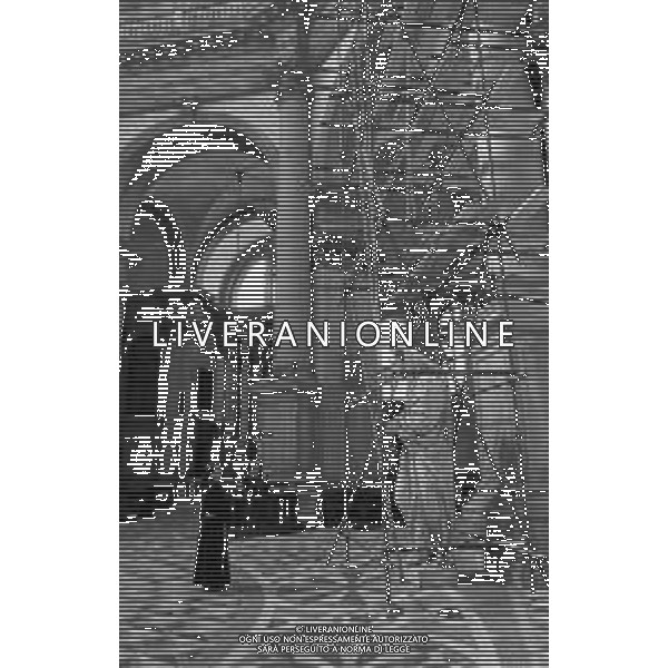VEDUTE DELLA CITTA \' DI VENEZIA DURANTE IL RESTAURO DEL 1971 - RETROSPETTIVA NELLA FOTO L\'INTERNO DELLA CHIESA O BASILICA DI SANTA MARIA DELLA SALUTE CANAL GRANDE ©Archivio Giovanni Liverani/AGENZIA ALDO LIVERANI SAS