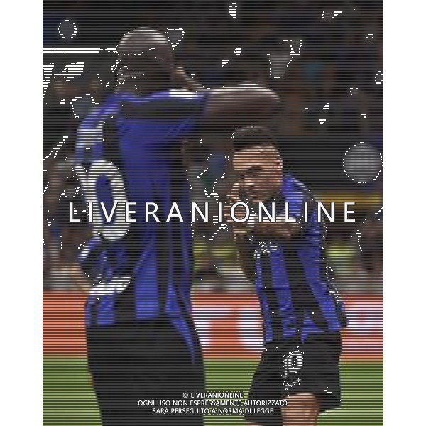Romelu Lukaku (Inter) e Lautaro Martinez (Inter) esultano dopo il gol dell\'1 a 0 Inter vs Spezia Milano 20-08-2022 Stadio Giuseppe Meazza - San Siro Campionato Serie A TIM - 2a giornata foto Roberto Garavaglia/ag. Aldo Liverani sas/AGENZIA ALDO LIVERANI SAS
