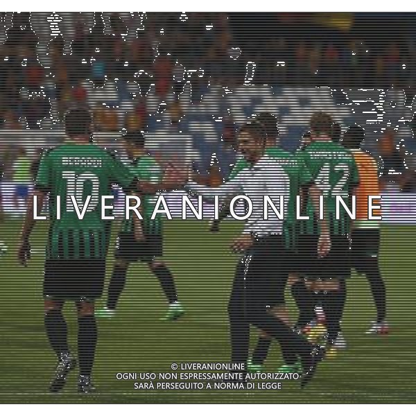 SASSUOLO - LECCE CAMPIONATO CALCIO SERIE A TIM 20.08.2022 NELLA FOTO ESULTANZA DEI GIOCATORI DEL SASSUOLO A FINE GARA - DOMENICO BERARDI E ALESSIO DIONISI ©SANTANDREA/AGENZIA ALDO LIVERANI SAS