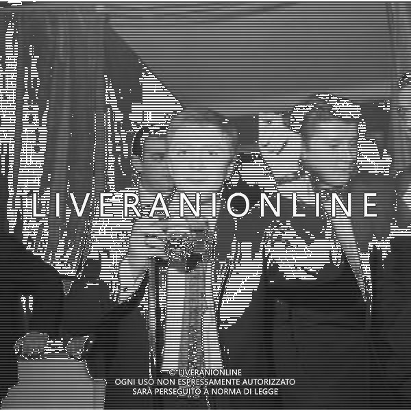 RETROSPETTIVA FRANCO TOZZI CANTANTE NELLA FOTO CON BOBBY SOLO AL FESTIVAL DI SANREMO NEL 1966 ©Archivio Giovanni Liverani/AG ALDO LIVERANI SAS
