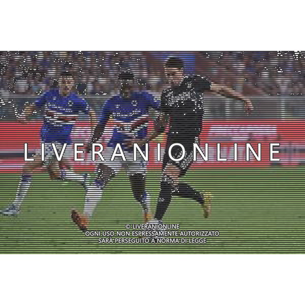 Ronaldo Vieira (Sampdoria) e Dusan Vlahovic (Juventus) Sampdoria vs Juventus Genova 22-08-2022 Stadio Luigi Ferraris - Marassi Campionato Serie A TIM - 2a giornata foto Roberto Garavaglia/ag. Aldo Liverani sas /AGENZIA ALDO LIVERANI SAS