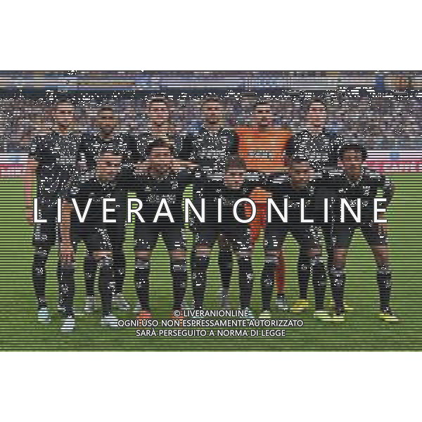 la formazione della Juventus, in piedi da SX Adrien Rabiot, Gleison Bremer, Daniele Rugani, Danilo Luiz Da Silva, Mattia Perin e Dusan Vlahovic; in basso da SX Filip Kostic, Weston McKennie, Manuel Locatelli, Alex Sandro e Juan Cuadrado Sampdoria vs Juventus Genova 22-08-2022 Stadio Luigi Ferraris - Marassi Campionato Serie A TIM - 2a giornata foto Roberto Garavaglia/ag. Aldo Liverani sas