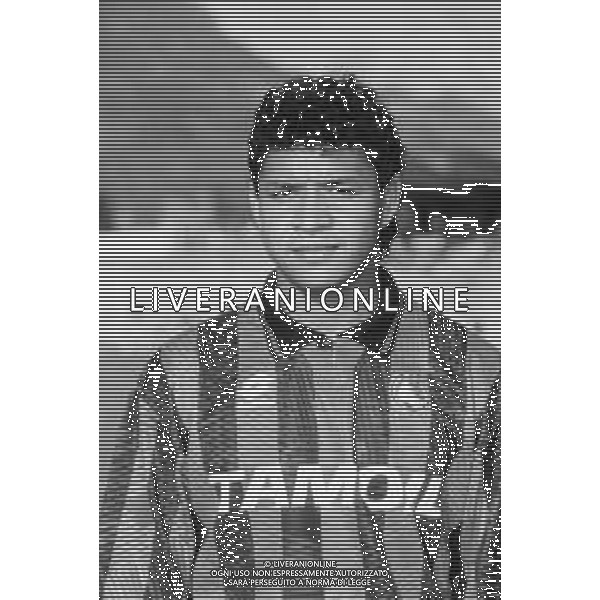 RETROSPETTIVA VALENCIANO IVAN CALCIATORE NELLA FOTO CON LA MAGLIA DELL\'ATALANTA CALCIO NEL 1992 AG ALDO LIVERANI SAS