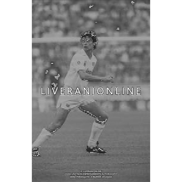 RETROSPETTIVA FRANCESCO ROMANO CALCIATORE NELLA FOTO CON LA MAGLIA DEL NAPOLI CALCIO NELL\'ANNO 1987-1988 AG ALDO LIVERANI SAS