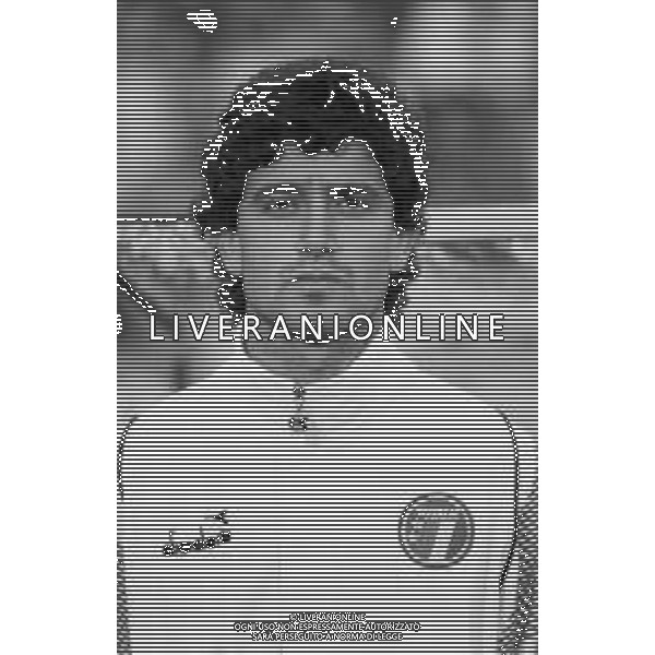 RETROSPETTIVA FRANCESCO ROMANO CALCIATORE NELLA FOTO CON LA MAGLIA DELLA NAZIONALE ITALIANA CALCIO AGLI EUROPEI 1988 AG ALDO LIVERANI SAS