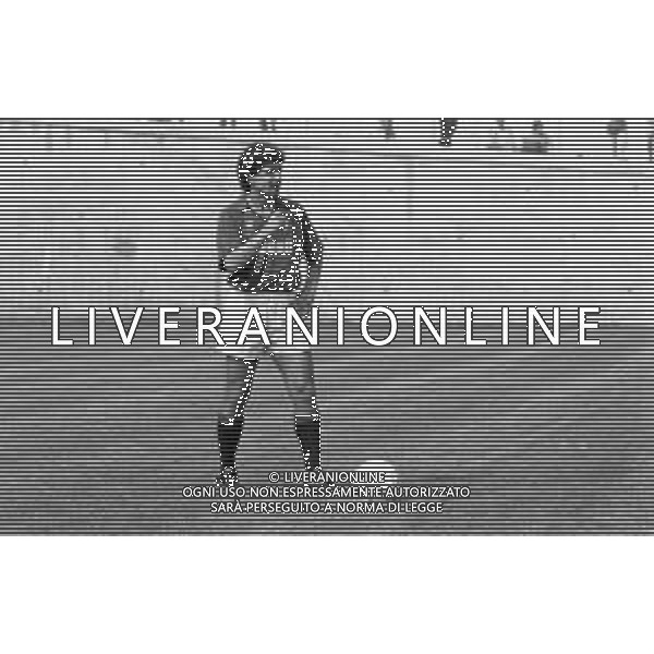 RETROSPETTIVA FRANCESCO ROMANO CALCIATORE NELLA FOTO CON LA MAGLIA DEL TORINO CALCIO NELL\'ANNO 1990-1991 AG ALDO LIVERANI SAS