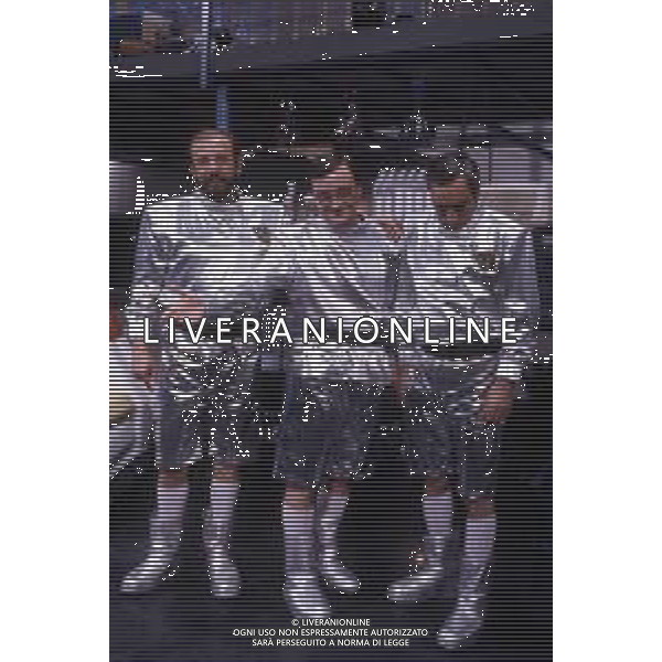 I TRETTRE\' , TRIO COMICO NAPOLETANO, COMPOSTO DA GINO COGLIANDRO, EDOARDO ROMANO E MIRKO SETARO NELLA FOTO NEL VARIETA\' TELEVISIVO \'TRISITORS\' NEL 1989 AG ALDO LIVERANI SAS