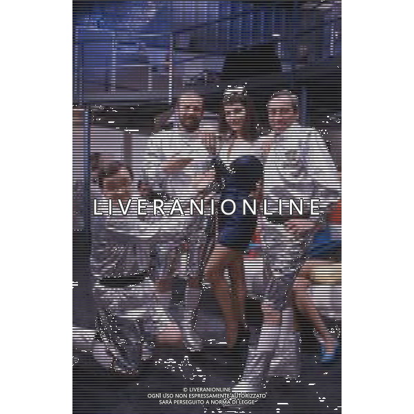 I TRETTRE\' , TRIO COMICO NAPOLETANO, COMPOSTO DA GINO COGLIANDRO, EDOARDO ROMANO E MIRKO SETARO NELLA FOTO NEL VARIETA\' TELEVISIVO \'TRISITORS\' NEL 1989 CON TINI\' CANSINO AG ALDO LIVERANI SAS