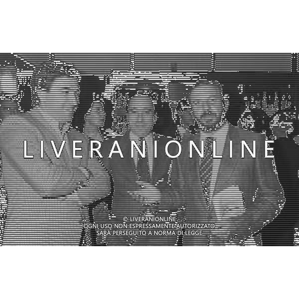 I TRETTRE\' , TRIO COMICO NAPOLETANO, COMPOSTO DA GINO COGLIANDRO, EDOARDO ROMANO E MIRKO SETARO NELLA FOTO GINO COGLIANDRO E EDOARDO ROMANO NEL 1986 AG ALDO LIVERANI SAS