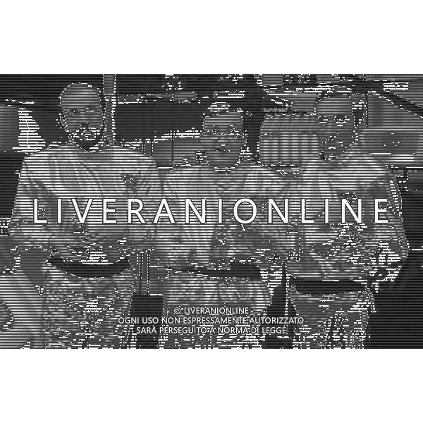 I TRETTRE\' , TRIO COMICO NAPOLETANO, COMPOSTO DA GINO COGLIANDRO, EDOARDO ROMANO E MIRKO SETARO NELLA FOTO NEL PROGRAMMA TV \'TRISITORS\' NEL 1989 AG ALDO LIVERANI SAS