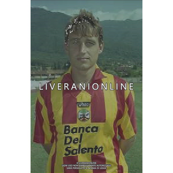 1998-1999 PRIMI PIANI ROSA GIOCATORI LECCE CALCIO NELLA FOTO SEHRY ATELKIN AG ALDO LIVERANI SAS