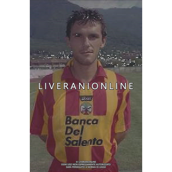 1998-1999 PRIMI PIANI ROSA GIOCATORI LECCE CALCIO NELLA FOTO LUIGI PIANGERELLI AG ALDO LIVERANI SAS