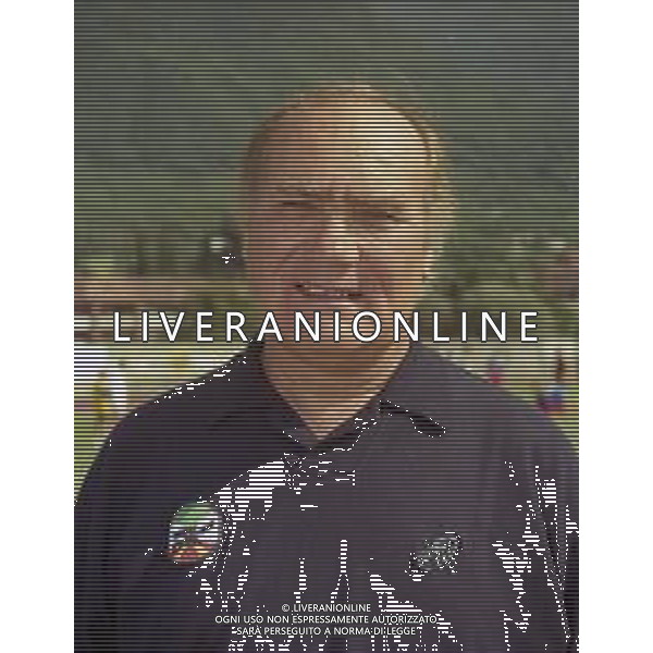 1998-1999 PRIMI PIANI ROSA GIOCATORI LECCE CALCIO NELLA FOTO NEDO SONETTI ALLENATORE LECCE CALCIO AG ALDO LIVERANI SAS