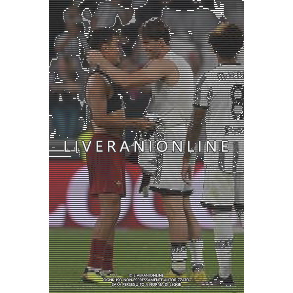 Torino 27.08.2022 Allianz Stadium ©Manuela Viganti/Agenzia Aldo Liverani Juventus vs Roma Campionato Calcio Serie A TIM 2022/2023 3a giornata Nella foto: paulo dybala e dusan vlahovic si scambiano la maglia a fine gara ©Viganti/AGENZIA ALDO LIVERANI SAS