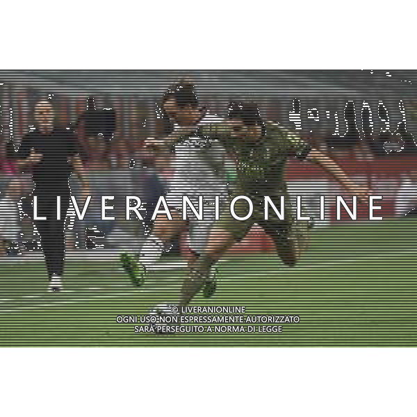 Emanuel Vignato (Bologna) e Sandro Tonali (Milan) Milan vs Bologna Milano 27-08-2022 Stadio Giuseppe Meazza - San Siro Campionato Serie A TIM - 3a giornata foto Roberto Garavaglia/ag. Aldo Liverani sas/AGENZIA ALDO LIVERANI SAS