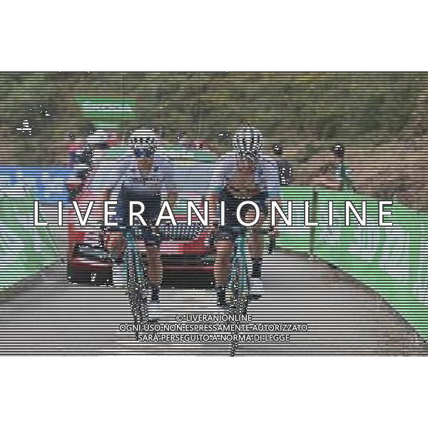 27-08-2022 Vuelta A Espana; Tappa 08 Pola De Laviana - Collau Fancuaya; 2022, Astana - Qazaqstan; Lutsenko, Alexey; Lopez Moreno, Miguel Angel; Collau Fancuaya; ©SIROTTI/AGENZIA ALDO LIVERANI SAS