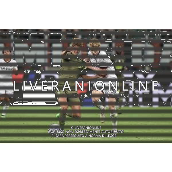 Charles de Ketelaere (Milan) e Jerdy Schouten (Bologna) Milan vs Bologna Milano 27-08-2022 Stadio Giuseppe Meazza - San Siro Campionato Serie A TIM - 3a giornata foto Roberto Garavaglia/ag. Aldo Liverani sas/AGENZIA ALDO LIVERANI SAS