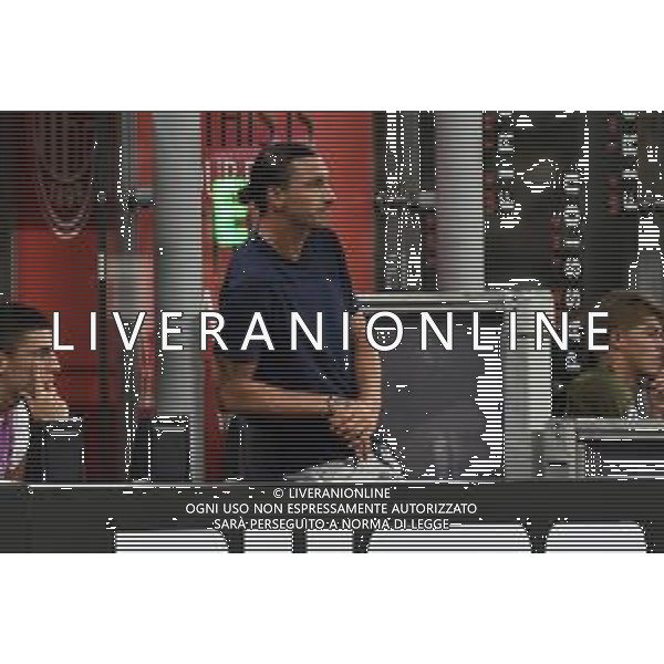 Zlatan Ibrahimovic (Milan) segue la gara da bordocampo Milan vs Bologna Milano 27-08-2022 Stadio Giuseppe Meazza - San Siro Campionato Serie A TIM - 3a giornata foto Roberto Garavaglia/ag. Aldo Liverani sas/AGENZIA ALDO LIVERANI SAS
