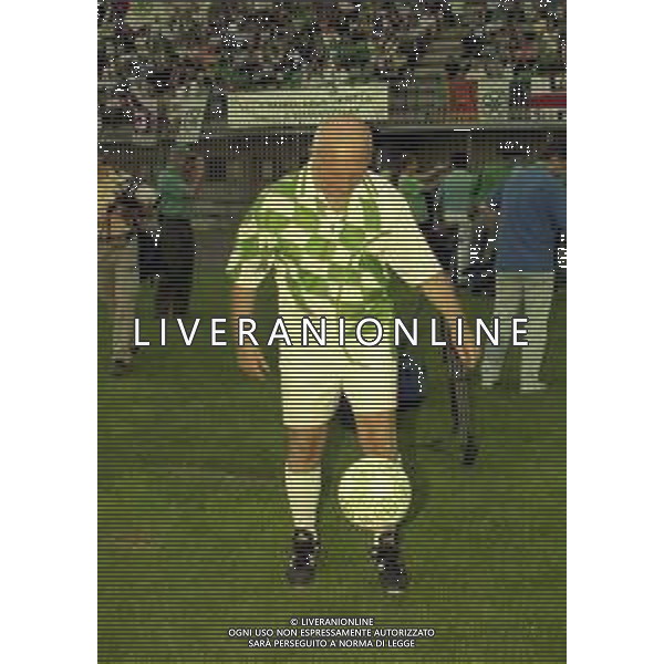 MAGGIO 2000 STADIO DI MONZA PARTITA AMICHEVOLE FORZA ITALIA-LEGA NORDO NELLA FOTO GIANCARLO PAGLIARINI AG ALDO LIVERANI SAS