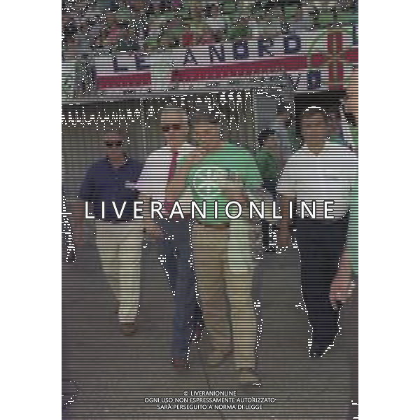 MAGGIO 2000 STADIO DI MONZA PARTITA AMICHEVOLE FORZA ITALIA-LEGA NORDO NELLA FOTO UMBERTO BOSSI AG ALDO LIVERANI SAS