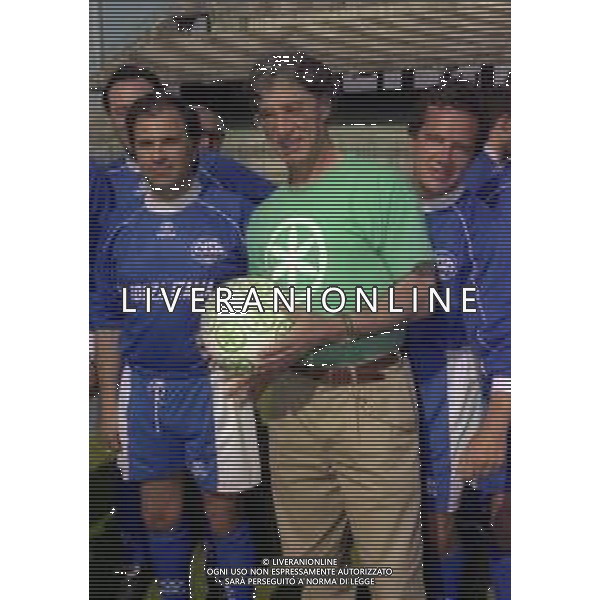MAGGIO 2000 STADIO DI MONZA PARTITA AMICHEVOLE FORZA ITALIA-LEGA NORDO NELLA FOTO UMBERTO BOSSI AG ALDO LIVERANI SAS