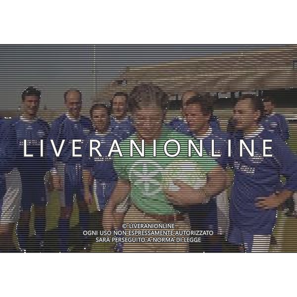 MAGGIO 2000 STADIO DI MONZA PARTITA AMICHEVOLE FORZA ITALIA-LEGA NORDO NELLA FOTO UMBERTO BOSSI AG ALDO LIVERANI SAS