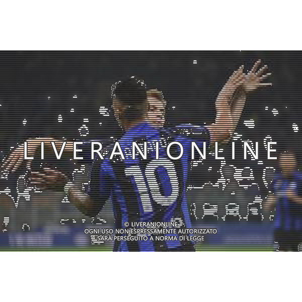 Lautaro Martinez (Inter) e Nicolo\' Barella (Inter) esultano dopo il gol del 3 a 0 Inter vs Cremonese Milano 30-08-2022 Stadio Giuseppe Meazza - San Siro Campionato Serie A TIM - 4a giornata foto Roberto Garavaglia/ag. Aldo Liverani sas/AGENZIA ALDO LIVERANI SAS