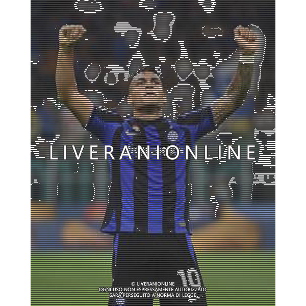 Lautaro Martinez (Inter) esulta dopo il gol del 3 a 0 Inter vs Cremonese Milano 30-08-2022 Stadio Giuseppe Meazza - San Siro Campionato Serie A TIM - 4a giornata foto Roberto Garavaglia/ag. Aldo Liverani sas/AGENZIA ALDO LIVERANI SAS