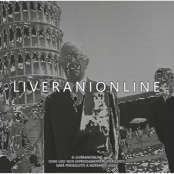 1971 PISA -Gustavo Adolfo VI|-Luisa di Battenberg, moglie di Gustavo Vi Adolfo NELLA FOTO 1971 PISA -Gustavo Adolfo VI|-Luisa di Battenberg, moglie di Gustavo Vi Adolfo a Pisa nell\'anno 1971 ag aldo liverani sas