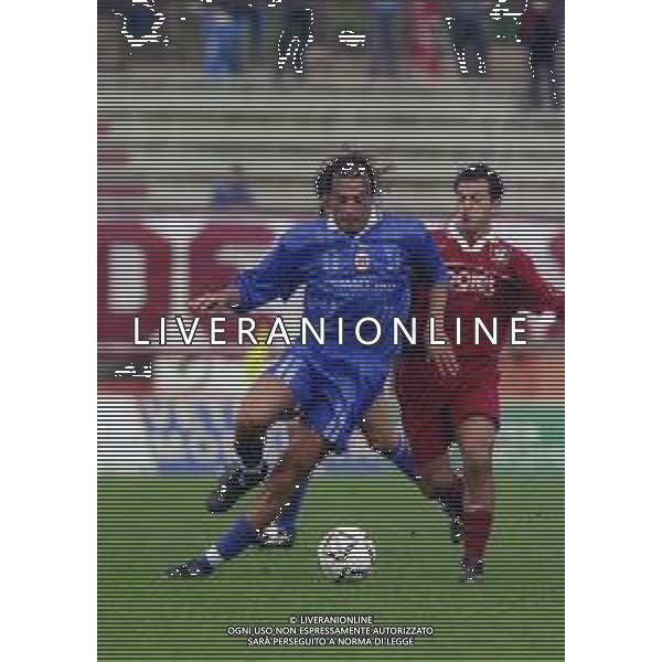 26-11-2000 AREZZO-CAMPIONATO DI CALCIO SERIE C1 AREZZO- COMO 2-1 NELLA FOTO EUPREMIO CARRUEZZO AG ALDO LIVERANI SAS