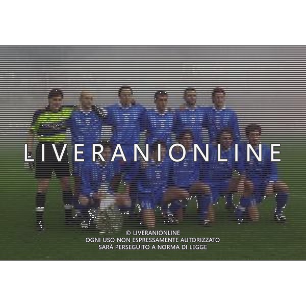 26-11-2000 AREZZO-CAMPIONATO DI CALCIO SERIE C1 AREZZO- COMO 2-1 NELLA FOTO FORMAZIONE COMO CALCIO 2000-2001 AG ALDO LIVERANI SAS
