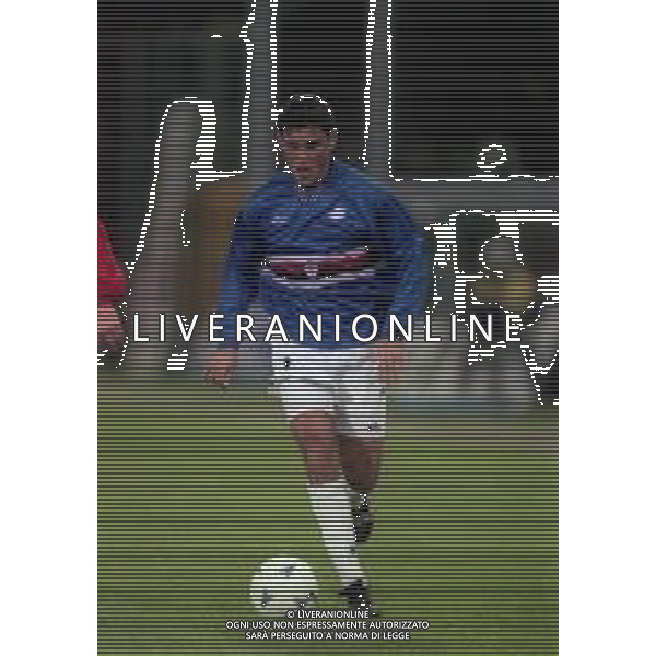 12-01-1997 GENOVA CAMPIONATO DI CALCIO SERIE A SAMPDORIA-CAGLIARI 4-1 NELLA FOTO EMANUELE PESARESI AG ALDO LIVERANI SAS
