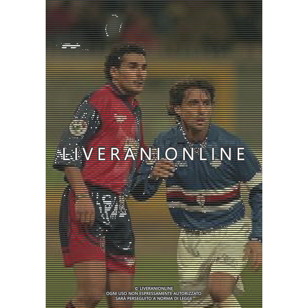 12-01-1997 GENOVA CAMPIONATO DI CALCIO SERIE A SAMPDORIA-CAGLIARI 4-1 NELLA FOTO GIAN BATTISTA SCUGUGIA E ROBERTO MANCINI AG ALDO LIVERANI SAS