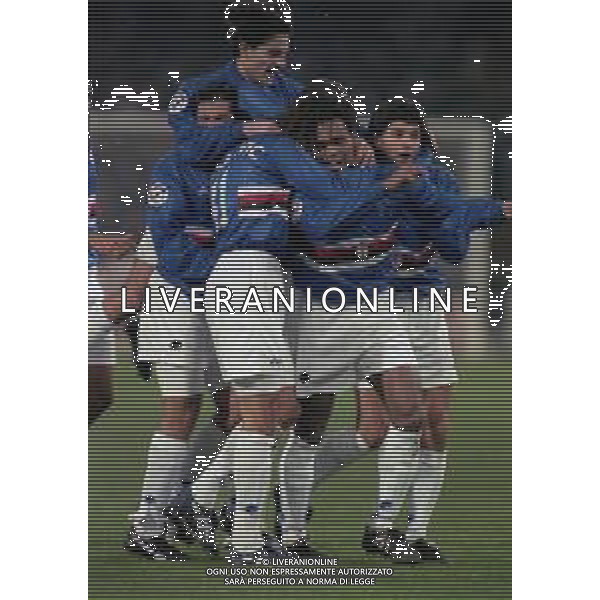12-01-1997 GENOVA CAMPIONATO DI CALCIO SERIE A SAMPDORIA-CAGLIARI 4-1 NELLA FOTO DOPO GOAL CHRISTIAN KAREMBEU AG ALDO LIVERANI SAS