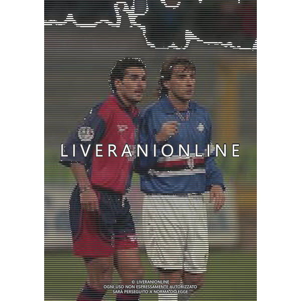 12-01-1997 GENOVA CAMPIONATO DI CALCIO SERIE A SAMPDORIA-CAGLIARI 4-1 NELLA FOTO GIAN BATTISTA SCUGUGIA E ROBERTO MANCINI AG ALDO LIVERANI SAS