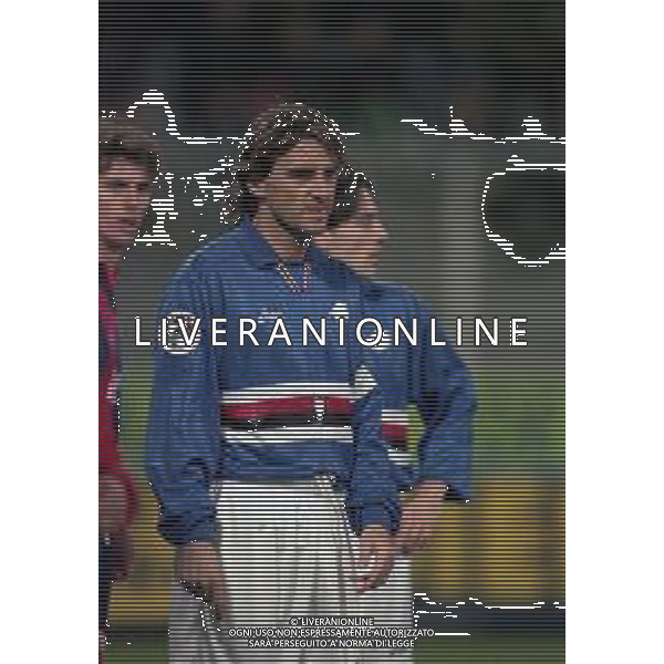 12-01-1997 GENOVA CAMPIONATO DI CALCIO SERIE A SAMPDORIA-CAGLIARI 4-1 NELLA FOTO ROBERTO MANCINI AG ALDO LIVERANI SAS