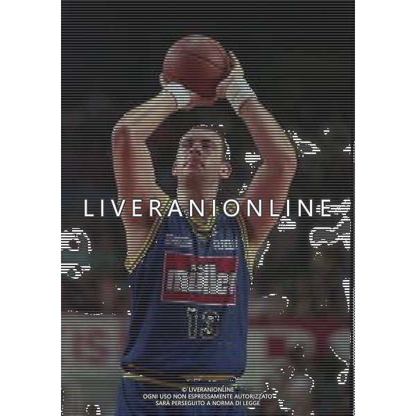 16-09-1999 VARESE CAMPIONATO DI BASKET SERIE A1 VARESE ROOSTER-MULLER VERONA NELLA FOTO CAMATA ANDREA AG ALDO LIVERANI SAS