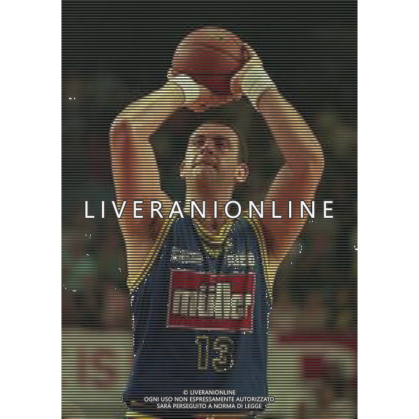 16-09-1999 VARESE CAMPIONATO DI BASKET SERIE A1 VARESE ROOSTER-MULLER VERONA NELLA FOTO CAMATA ANDREA AG ALDO LIVERANI SAS