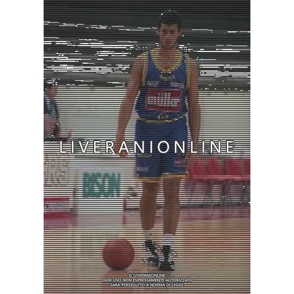 16-09-1999 VARESE CAMPIONATO DI BASKET SERIE A1 VARESE ROOSTER-MULLER VERONA NELLA FOTO ROMBALDONI RODOLFO AG ALDO LIVERANI SAS