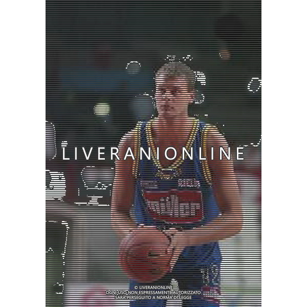 16-09-1999 VARESE CAMPIONATO DI BASKET SERIE A1 VARESE ROOSTER-MULLER VERONA NELLA FOTO NOBILE MATTEO AG ALDO LIVERANI SAS